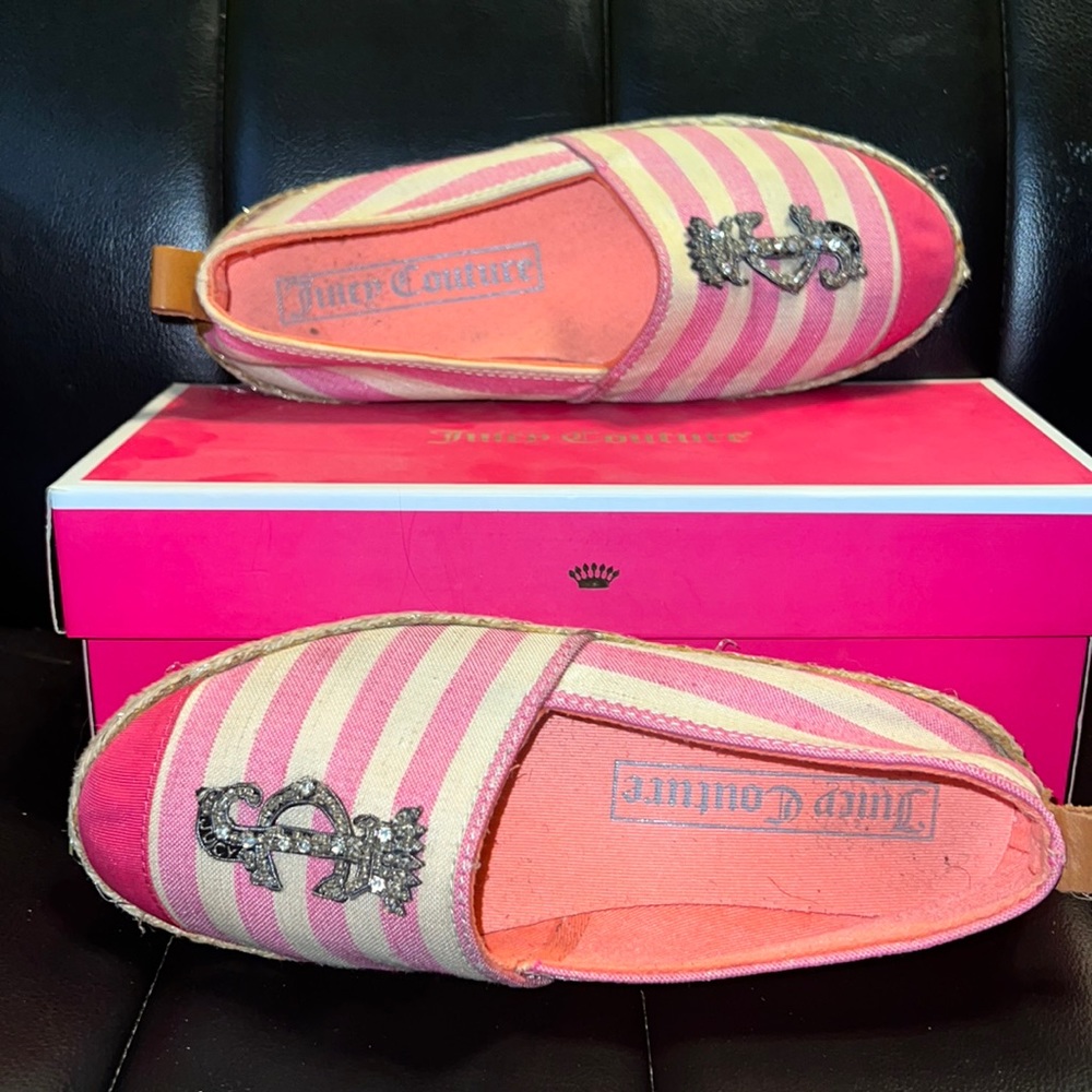 Juicy couture kids size 4 moccasin shoes